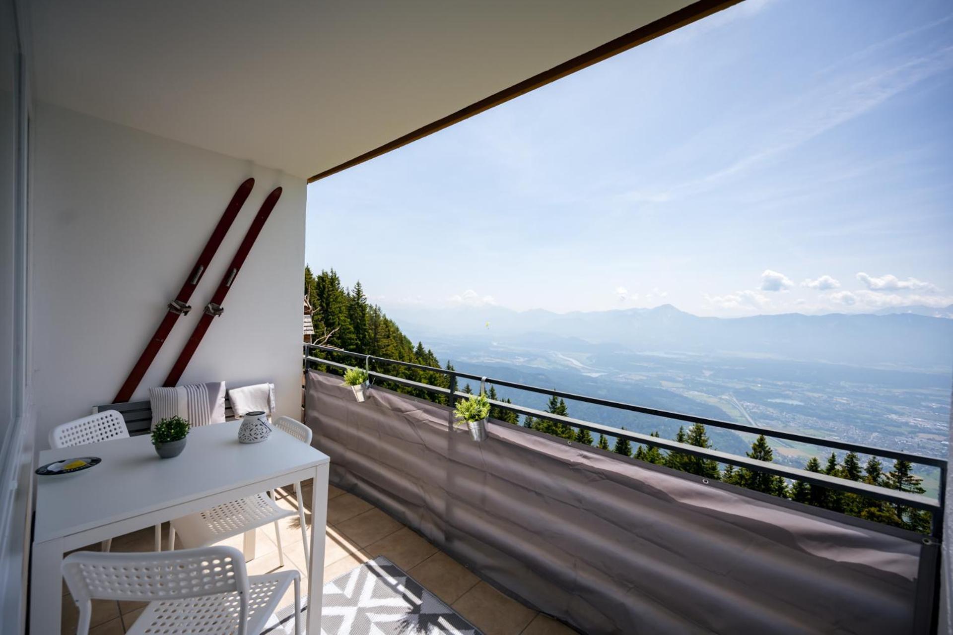 Mooki Mountain & Pool Gerlitzen Apartment Kanzelhohe Exterior photo